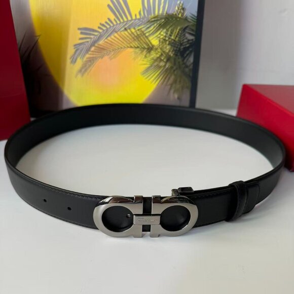 Salvatore Ferragamo Black leather Belt main image 6